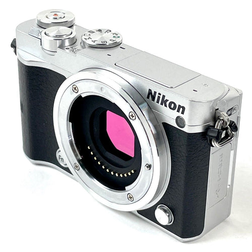 Nikon Mirrorless Interchangeable Lips 1 J5