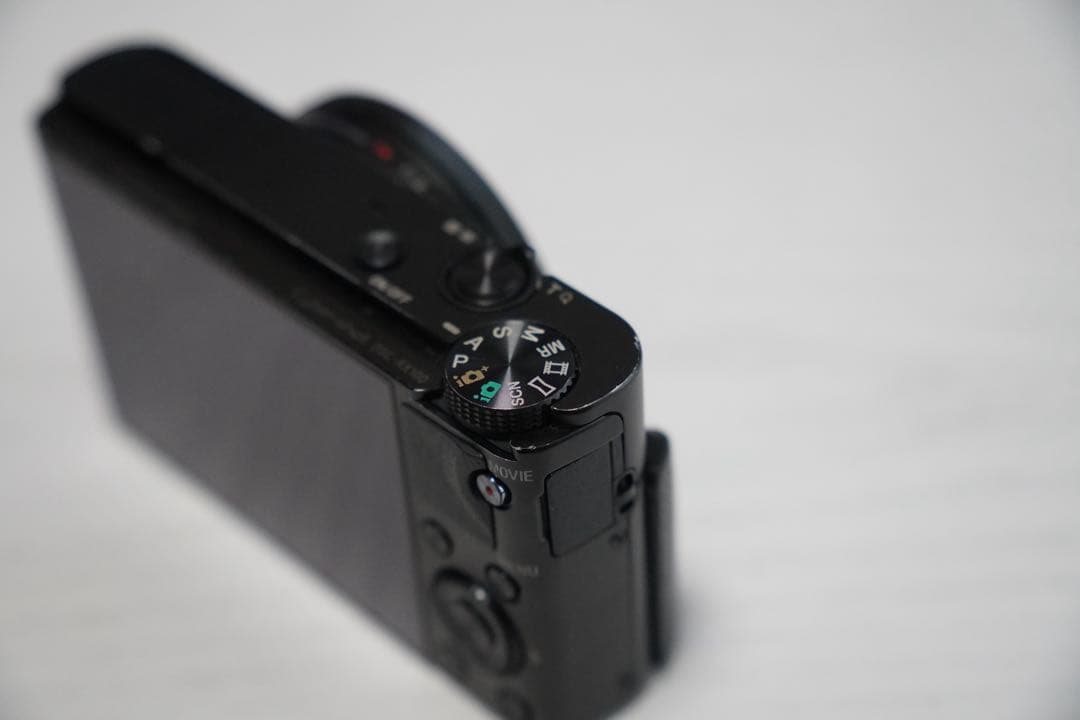Sony Compact Digital Cameras Dsc-Rx100