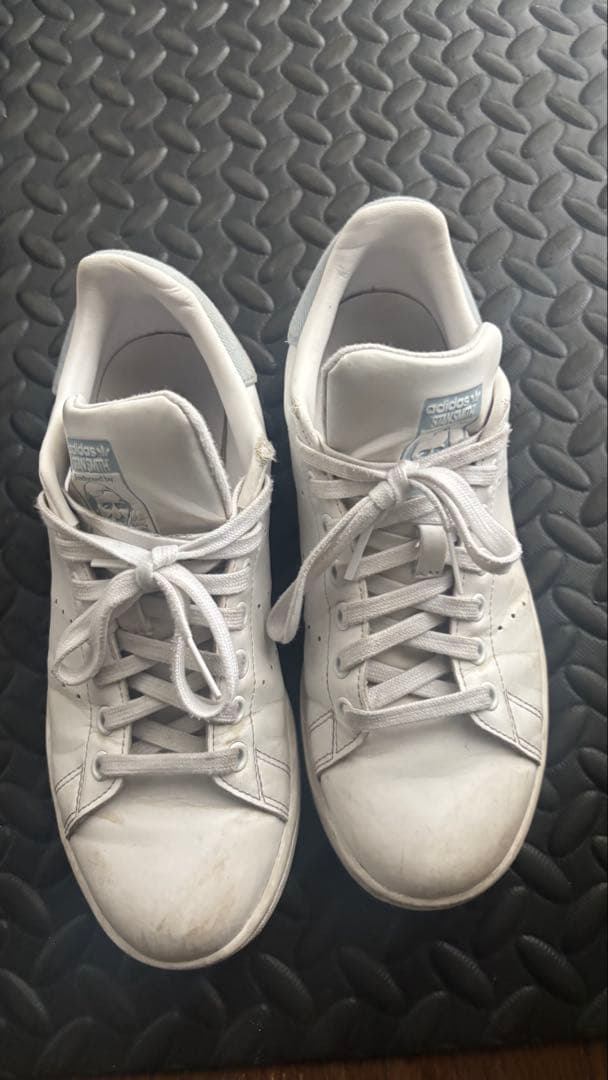 Adidas Sneakers