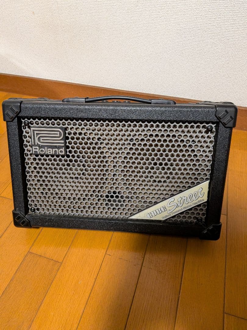 Roland Guitar Amplifiers Cube Street