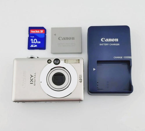 Canon Compact Digital Camera Ixy 50 4.0