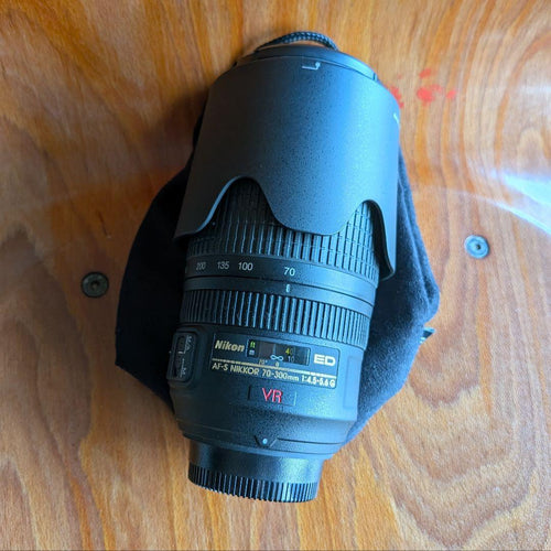 Nikon Zoom Lenses Af-S 70-300Mm F4.5-5.6G Ed Vr