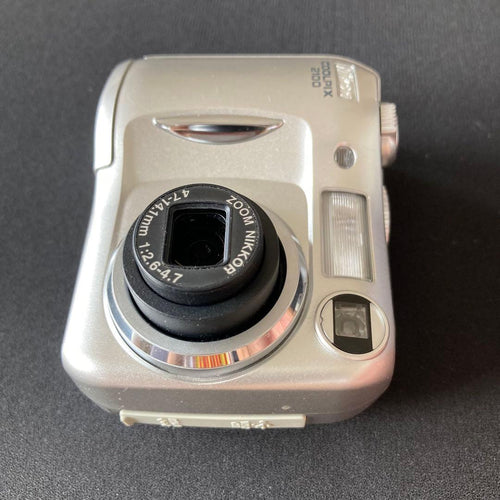 Nikon Compact Digital Cameras Coolpix2100 Ccd