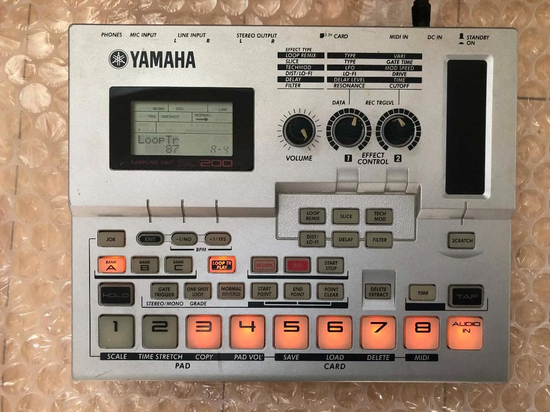 Sampler Yamaha Su200 64Mb