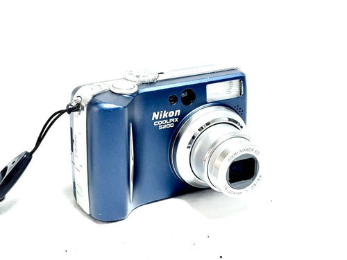 Nikon Compact Digital Camera Coolpix 5200