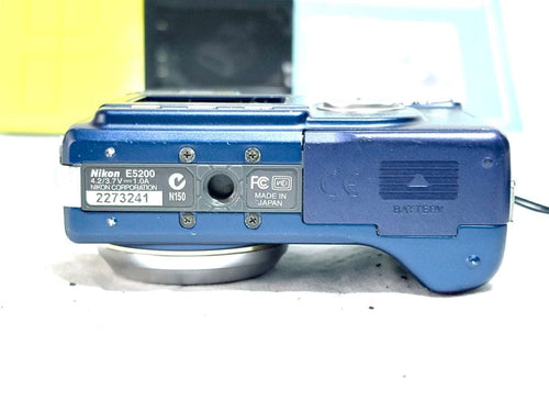 Nikon Compact Digital Camera Coolpix 5200