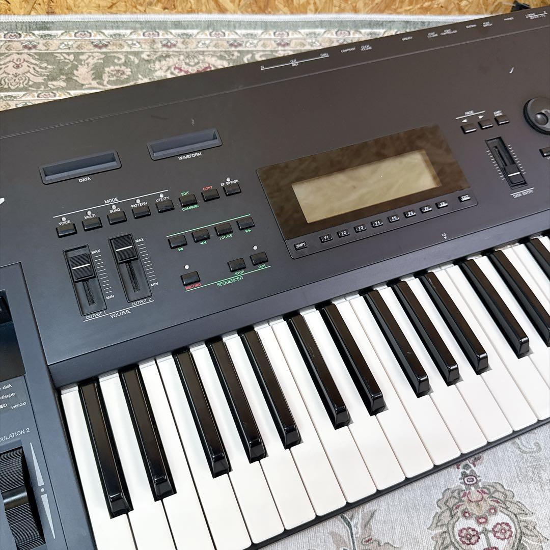 Other Yamaha Sy77 30