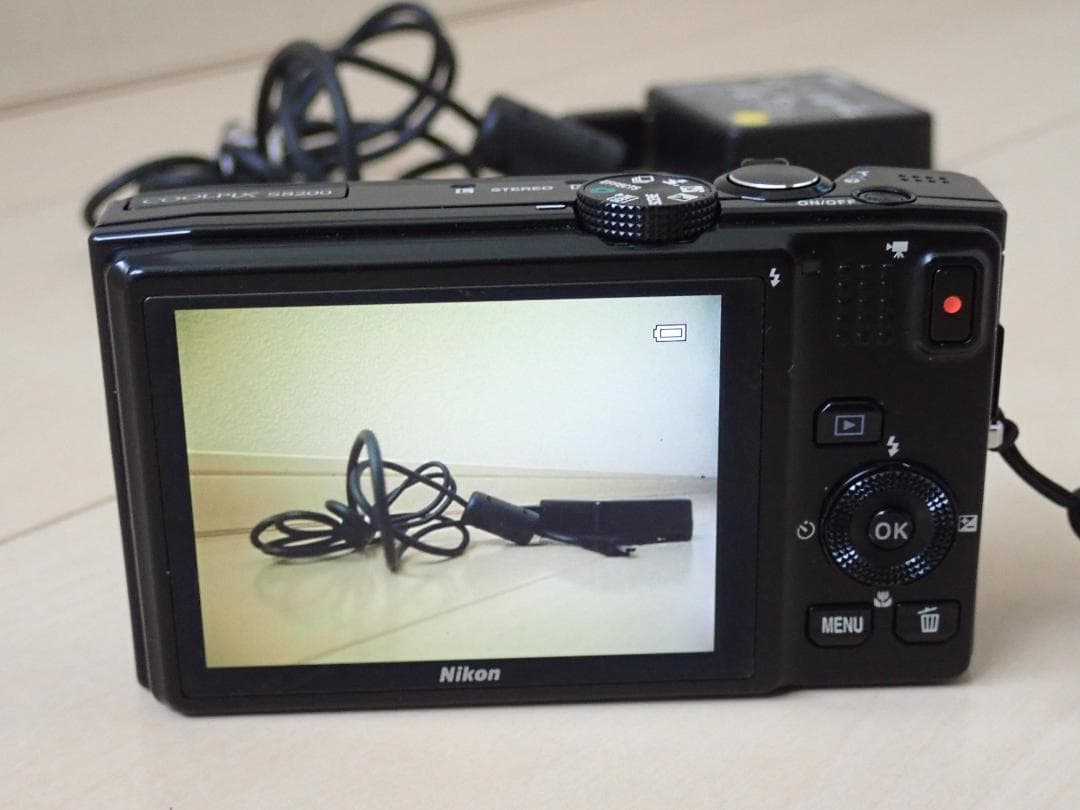 Nikon Compact Digital Camera Coolpix S8200