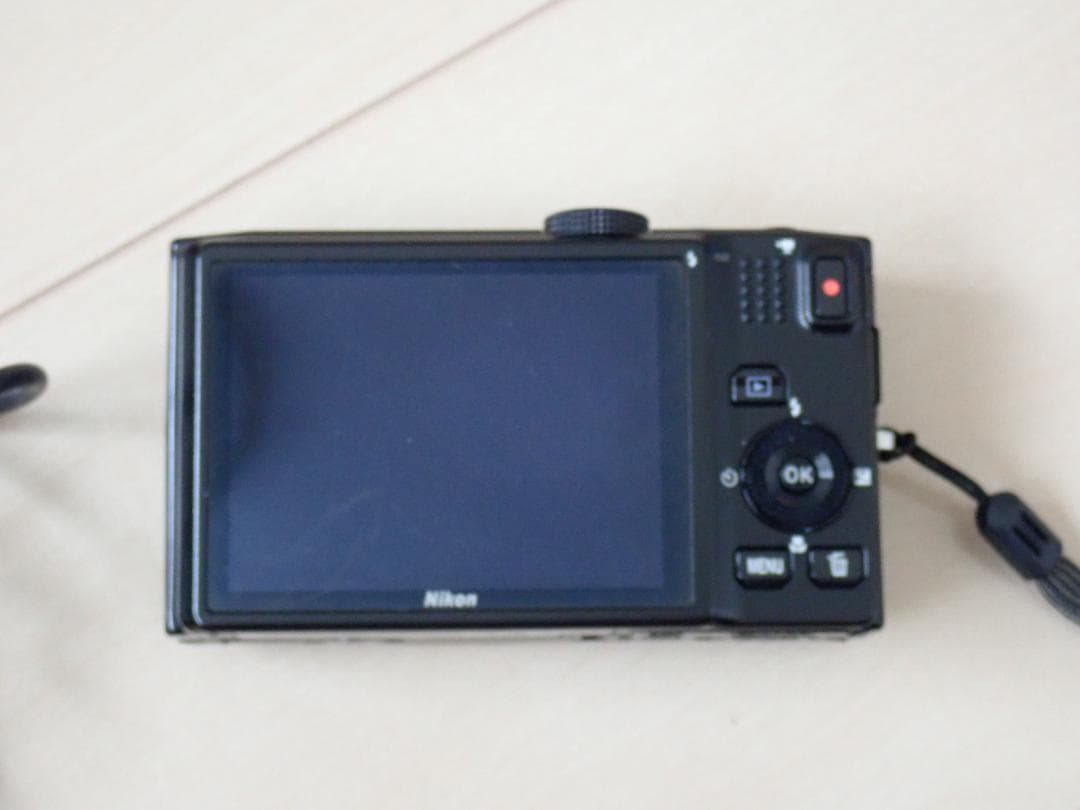 Nikon Compact Digital Camera Coolpix S8200