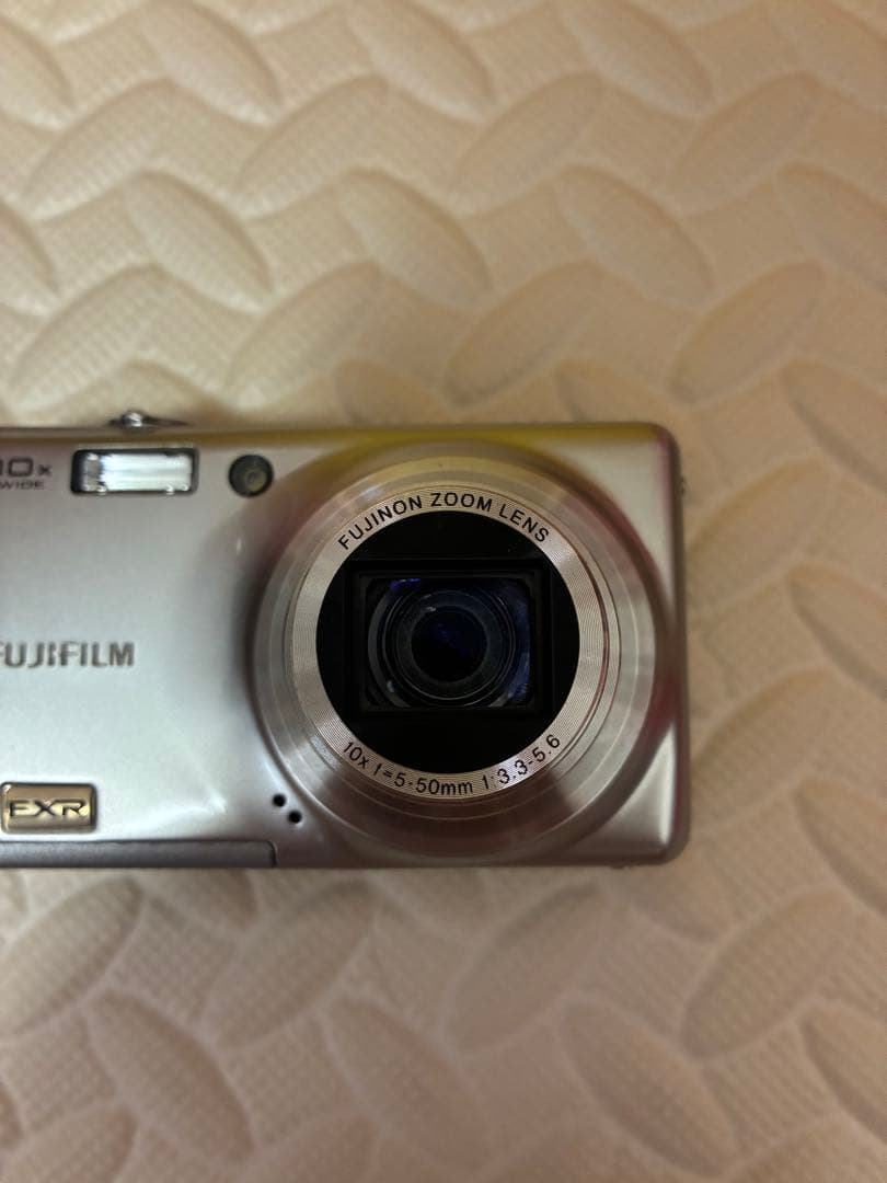 Compact Digital Cameras Fujifilm& F70Exr