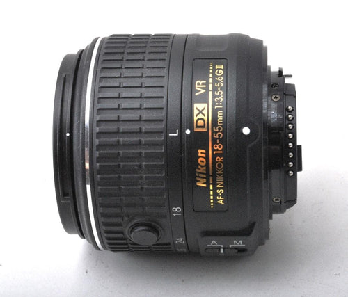 Nikon Zoom Lenses Af-S Dx 18-55Mm F/3.5-5.6G Vr Ii