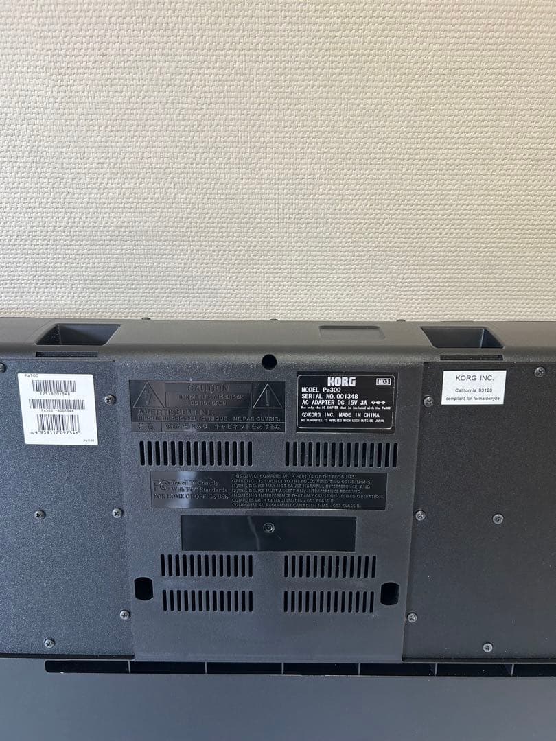 Keyboards Digital Pianos 706 Korg Pa300