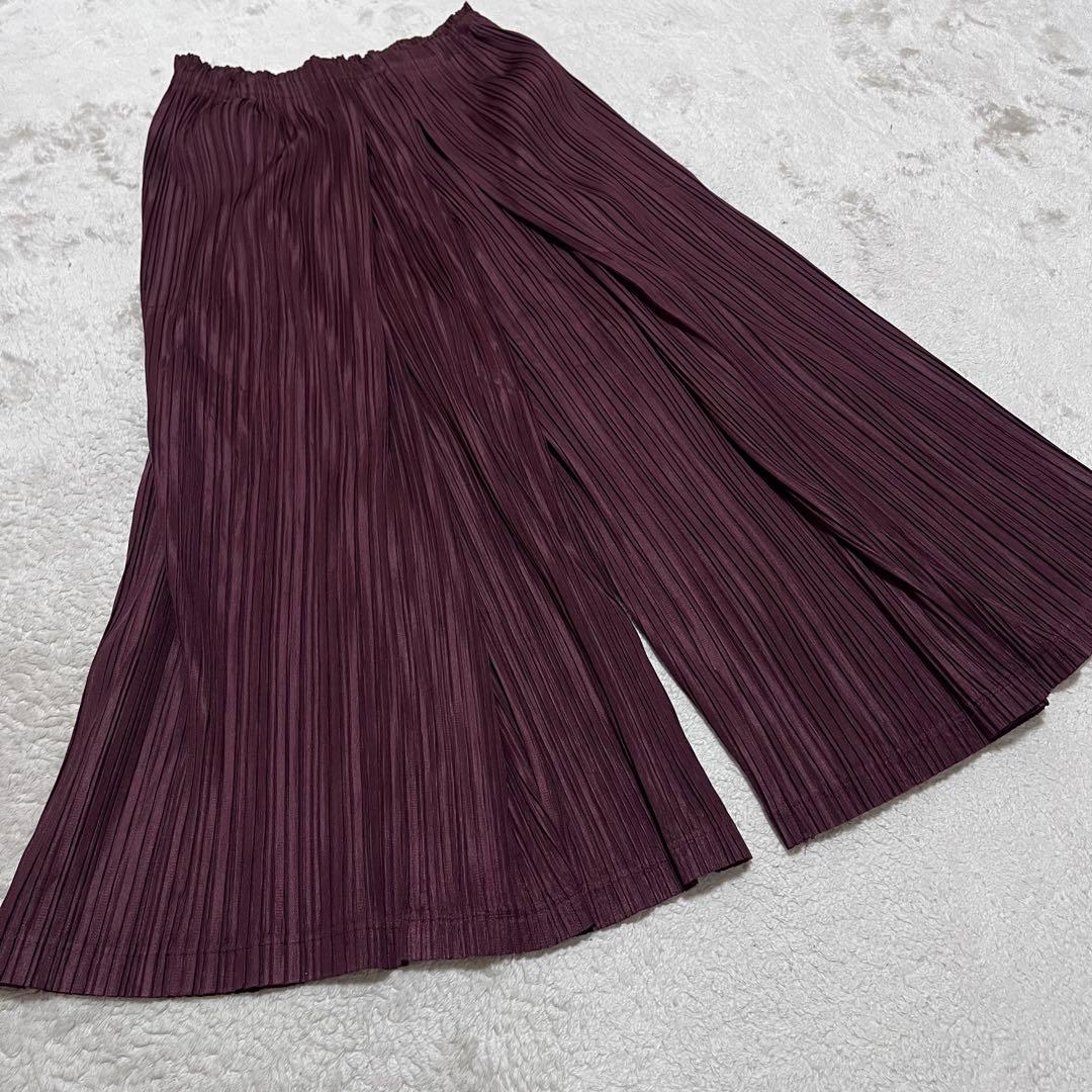 Pleats Please Wide-Leg Pants Loose-Fitting