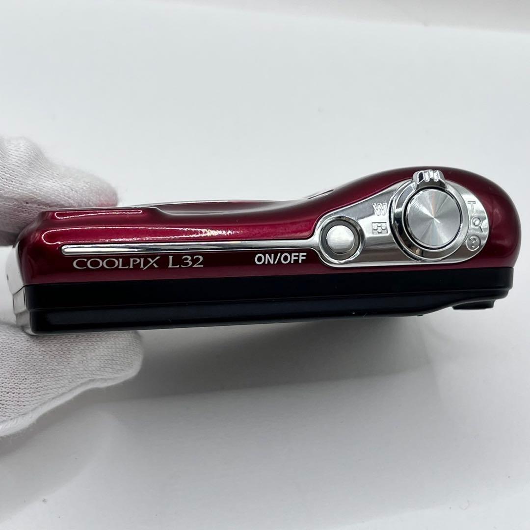 Nikon Compact Digital Camera Coolpix L32