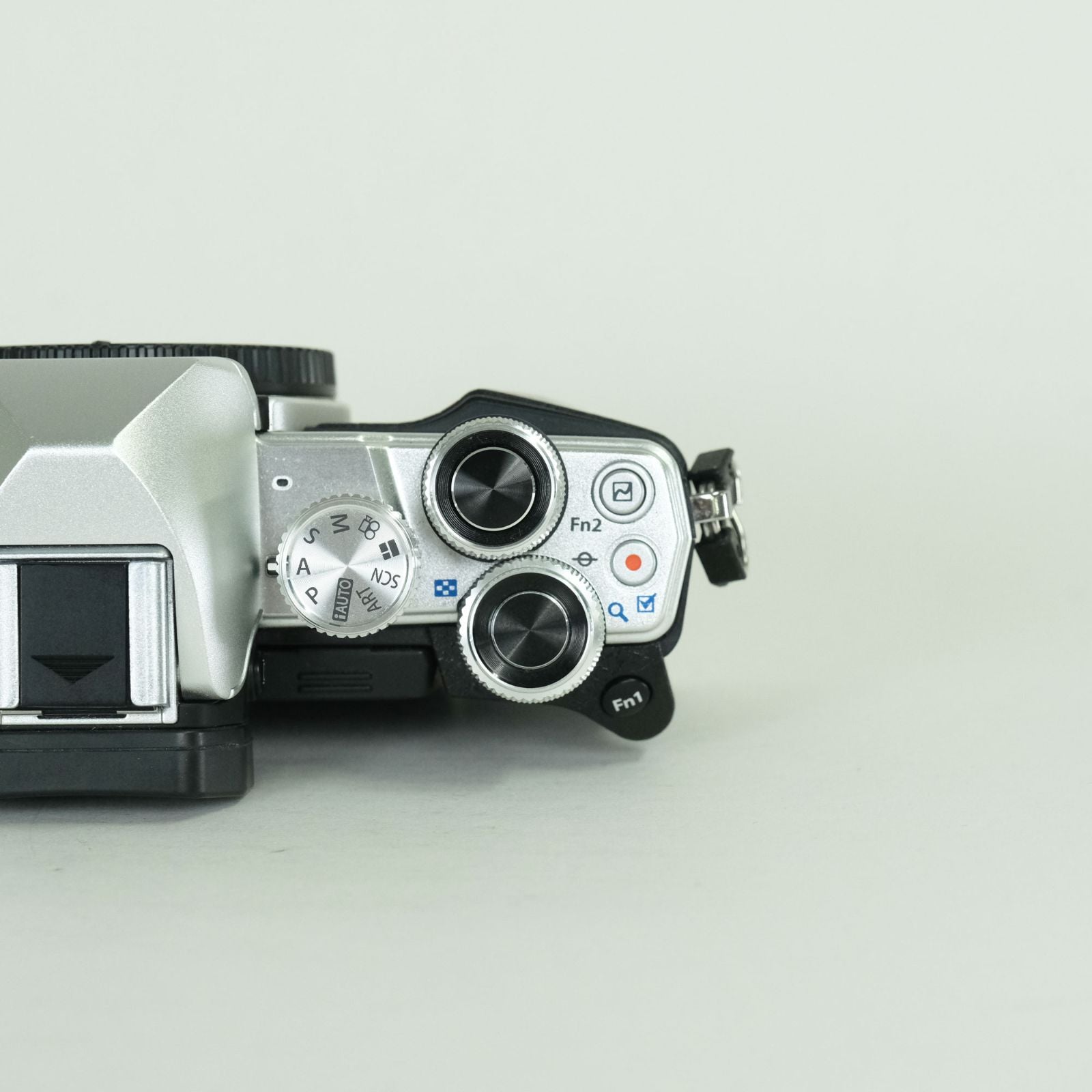 Olympus Mirrorless Interchangeable Lips 9,030 Om-D E-M10 Mark Ii