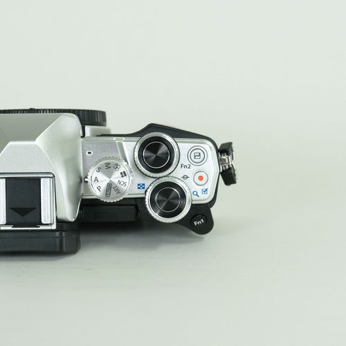 Olympus Mirrorless Interchangeable Lips 9,030 Om-D E-M10 Mark Ii