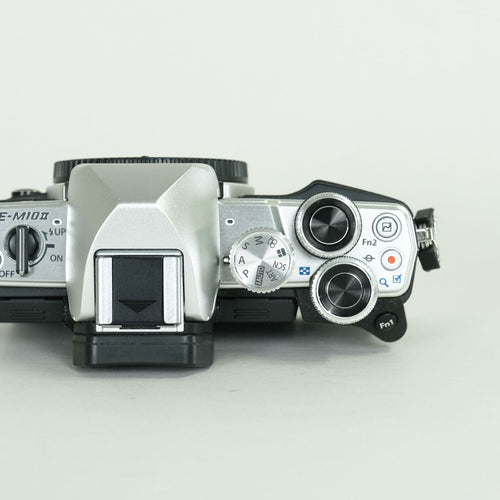 Olympus Mirrorless Interchangeable Lips 9,030 Om-D E-M10 Mark Ii