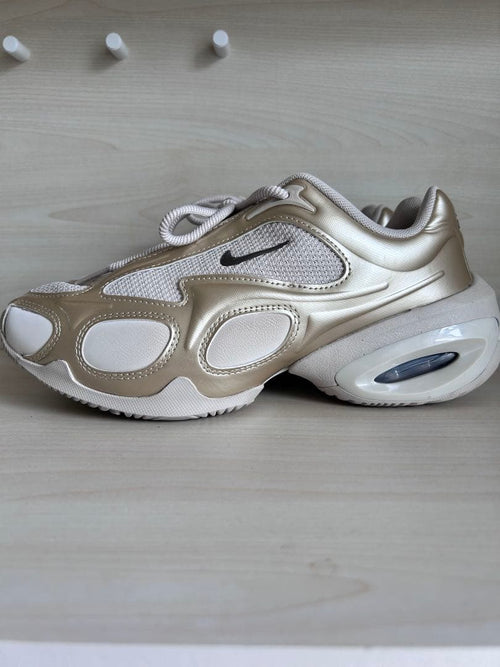 Nike Sneakers Air Max Muse 24.0