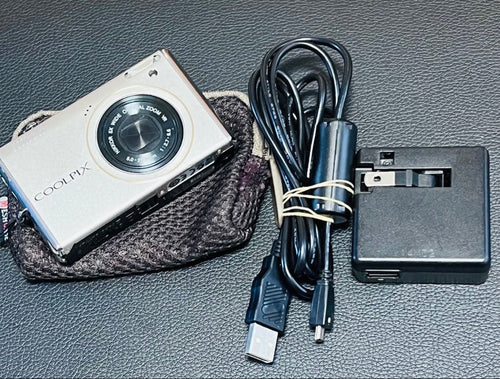 Compact Digital Cameras Nikon Coolpix S640