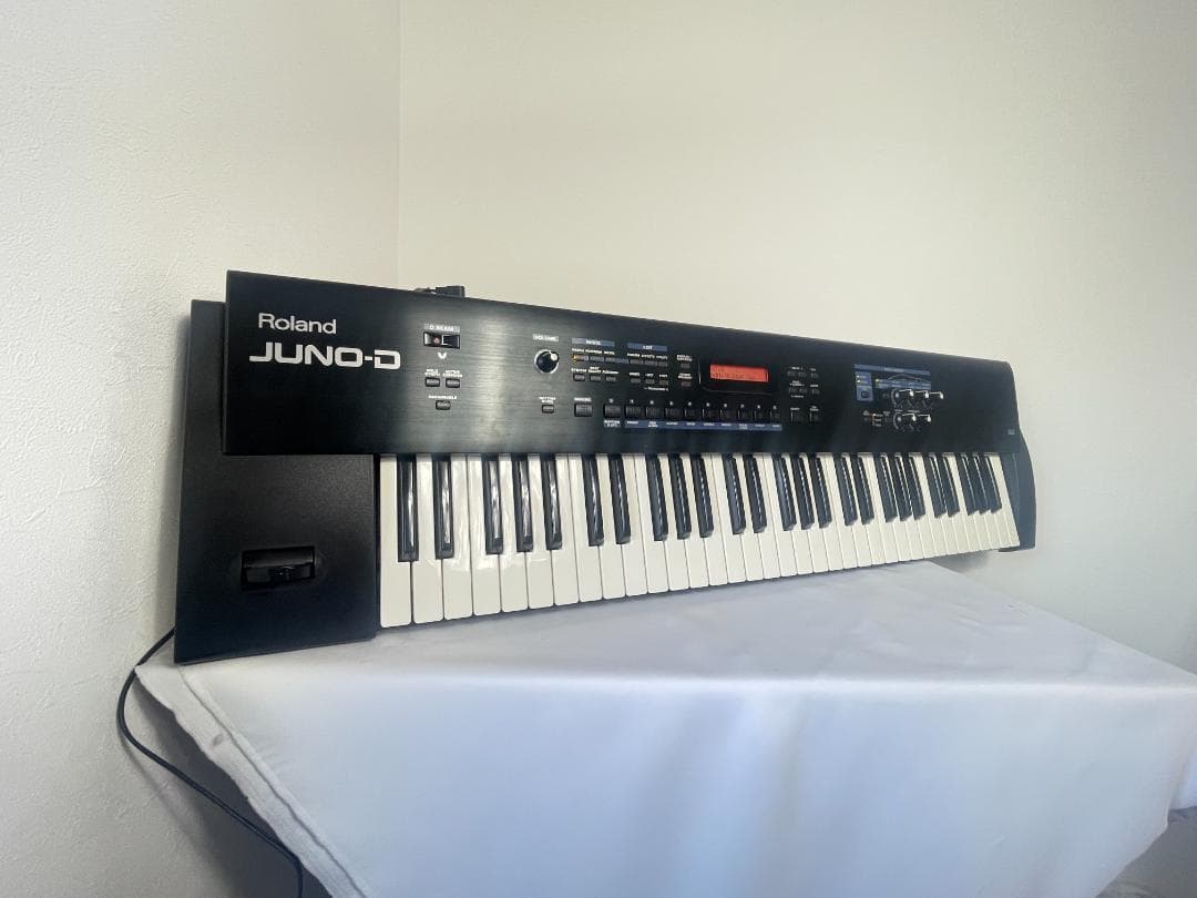 Others Roland Juno-D