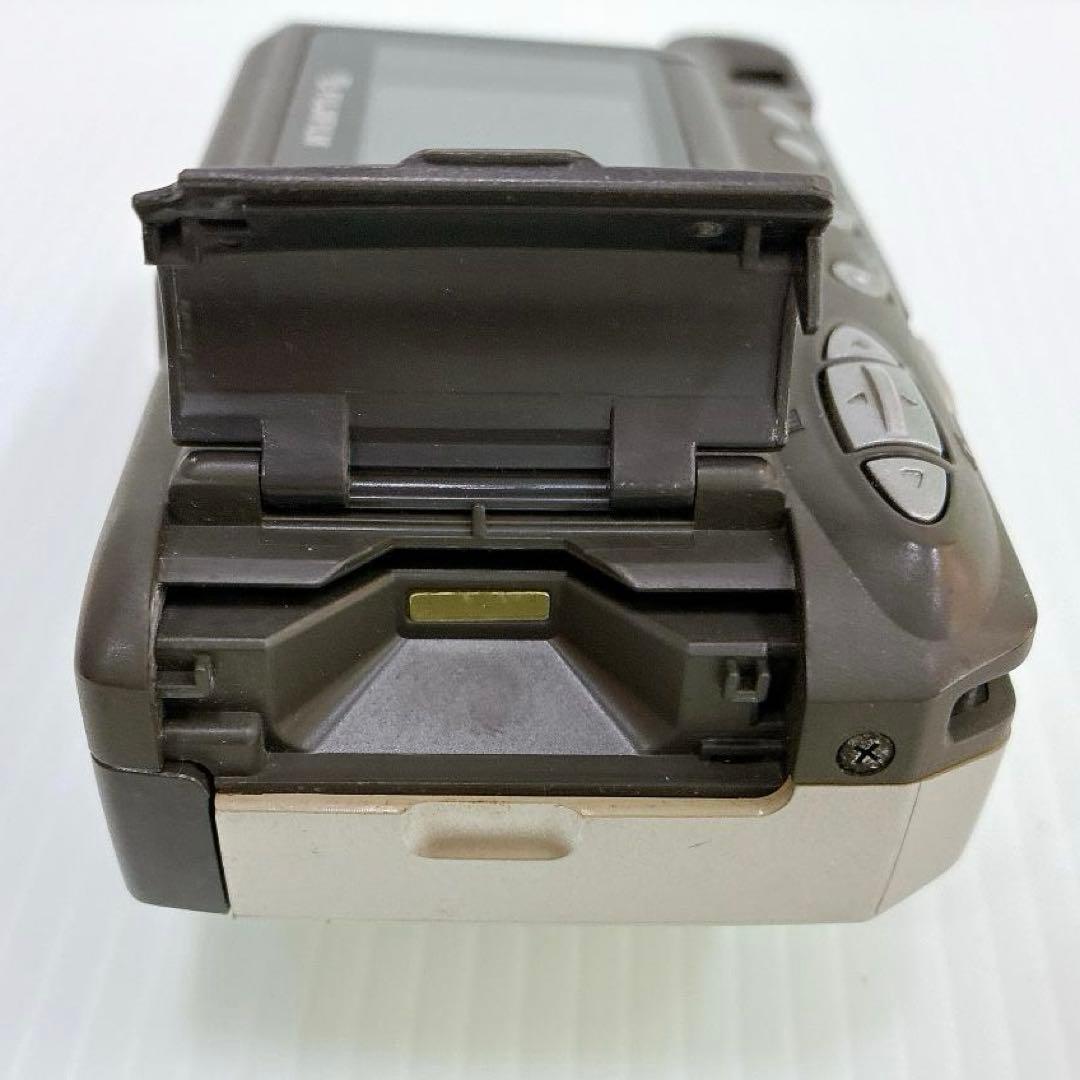 Fujifilm Compact Digital Camera E-032 Finepix 2500 Zoom