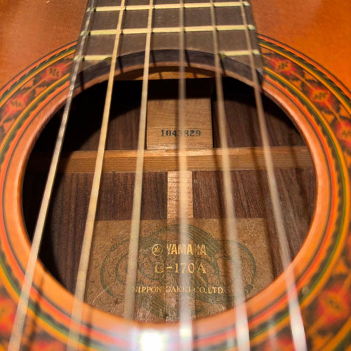 Classical Guitars Yamaha C-170A