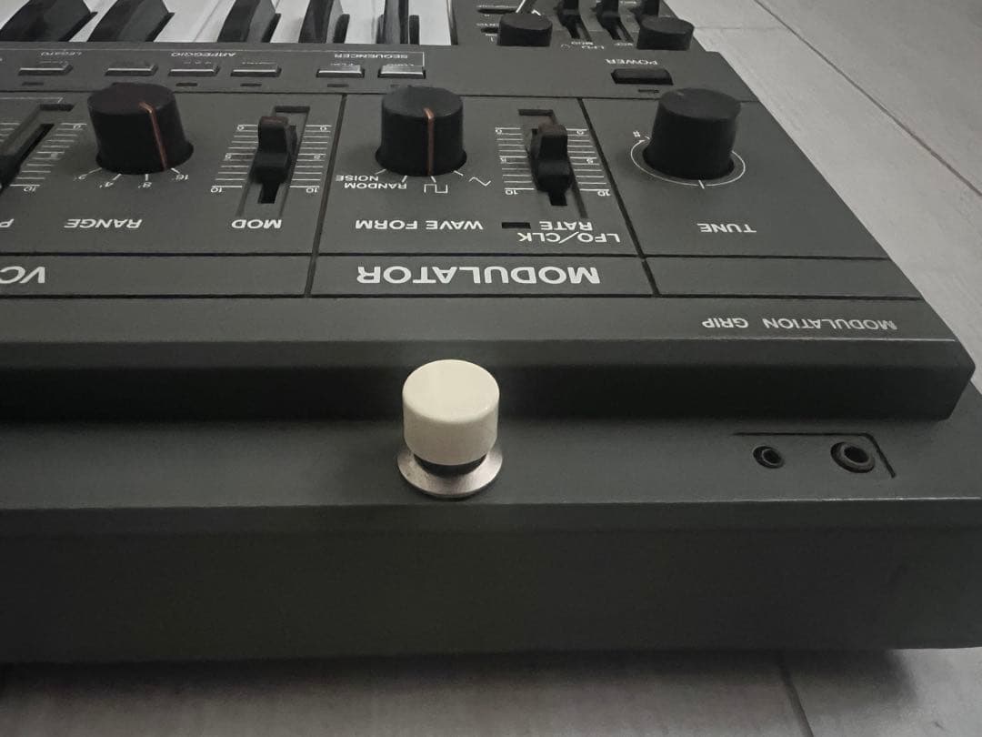 Roland Modular Synthesizer Sh 101