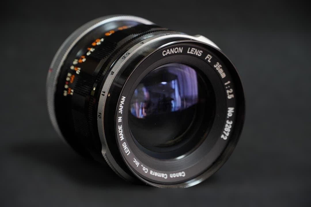 Canon Lens (Single Focus) Fl F/2.5 Sn:32672