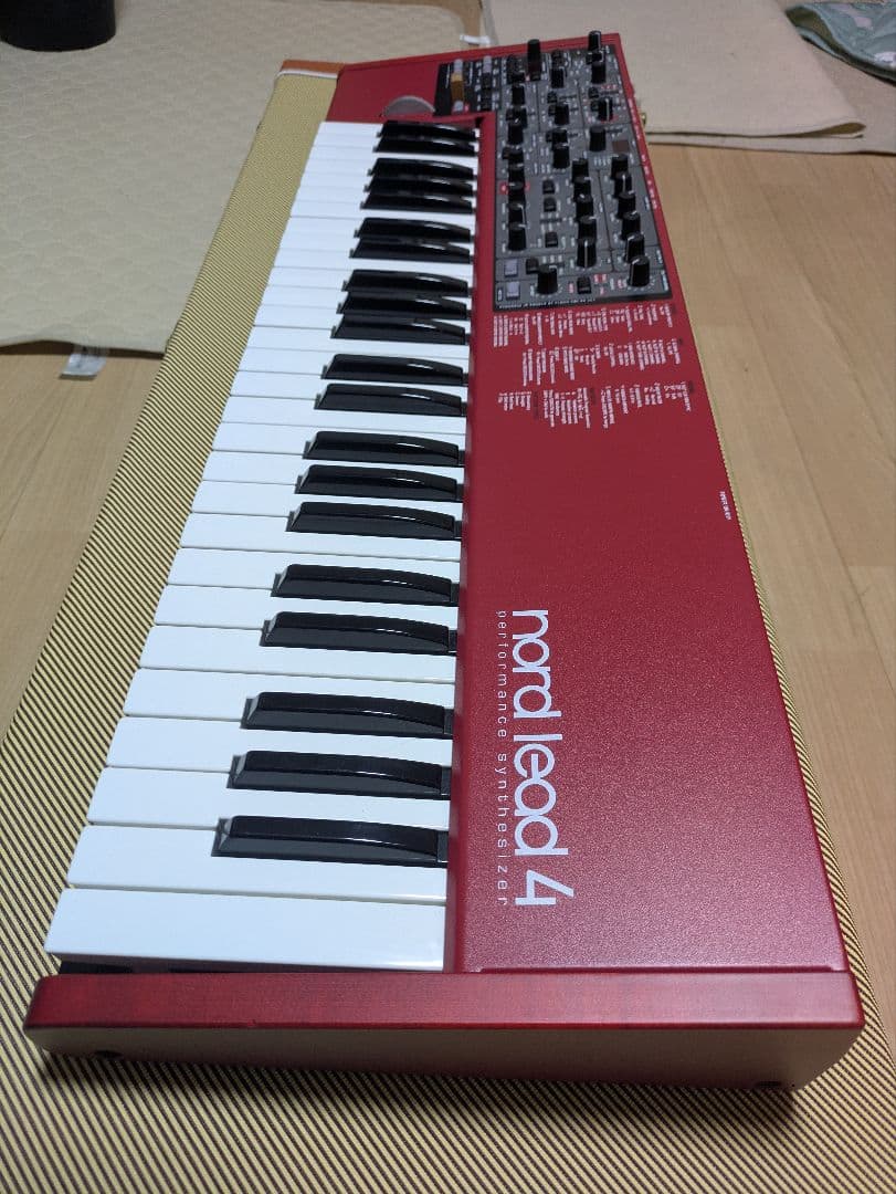 Analog Synthesizers Nord Lead 4