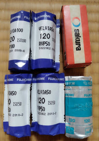 Fujifilm 120 Film (Medium Format 6 Provia400F/Velvia100/50/ Ii
