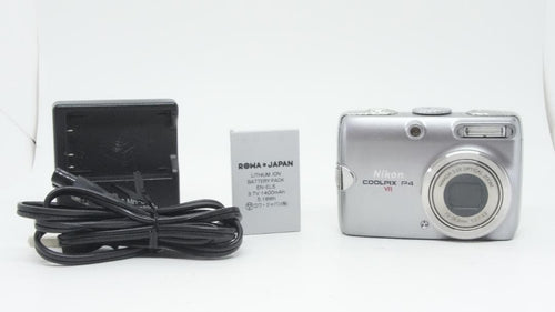 Compact Digital Camera D2126 Nikon Coolpix P4 Vr