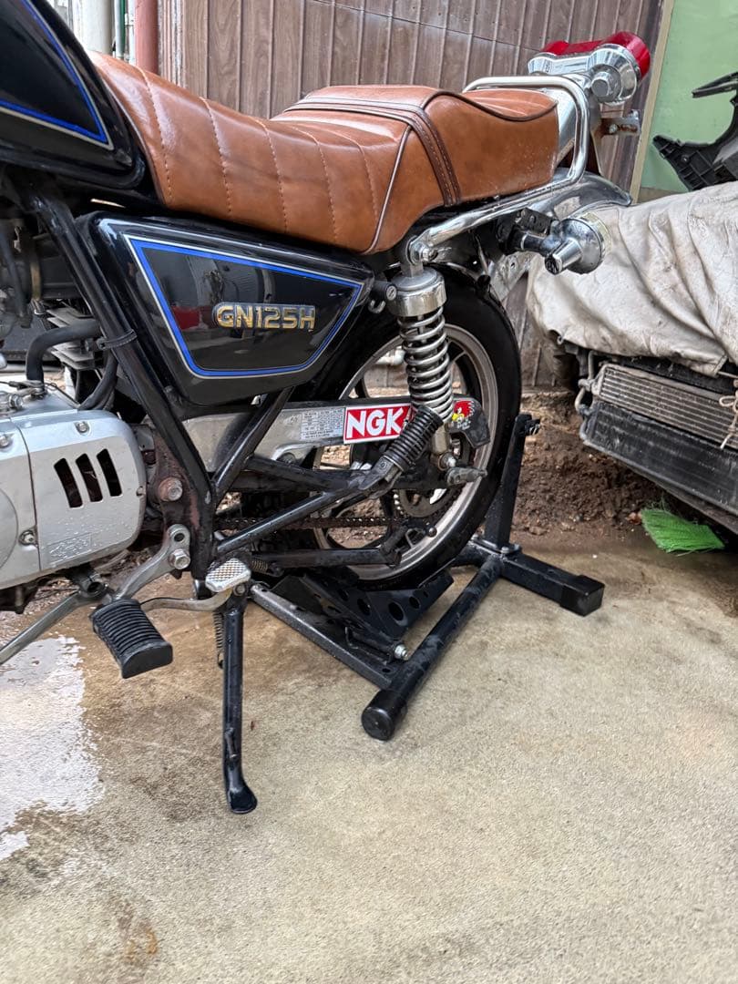 Suzuki Motorcycle Body Gn125