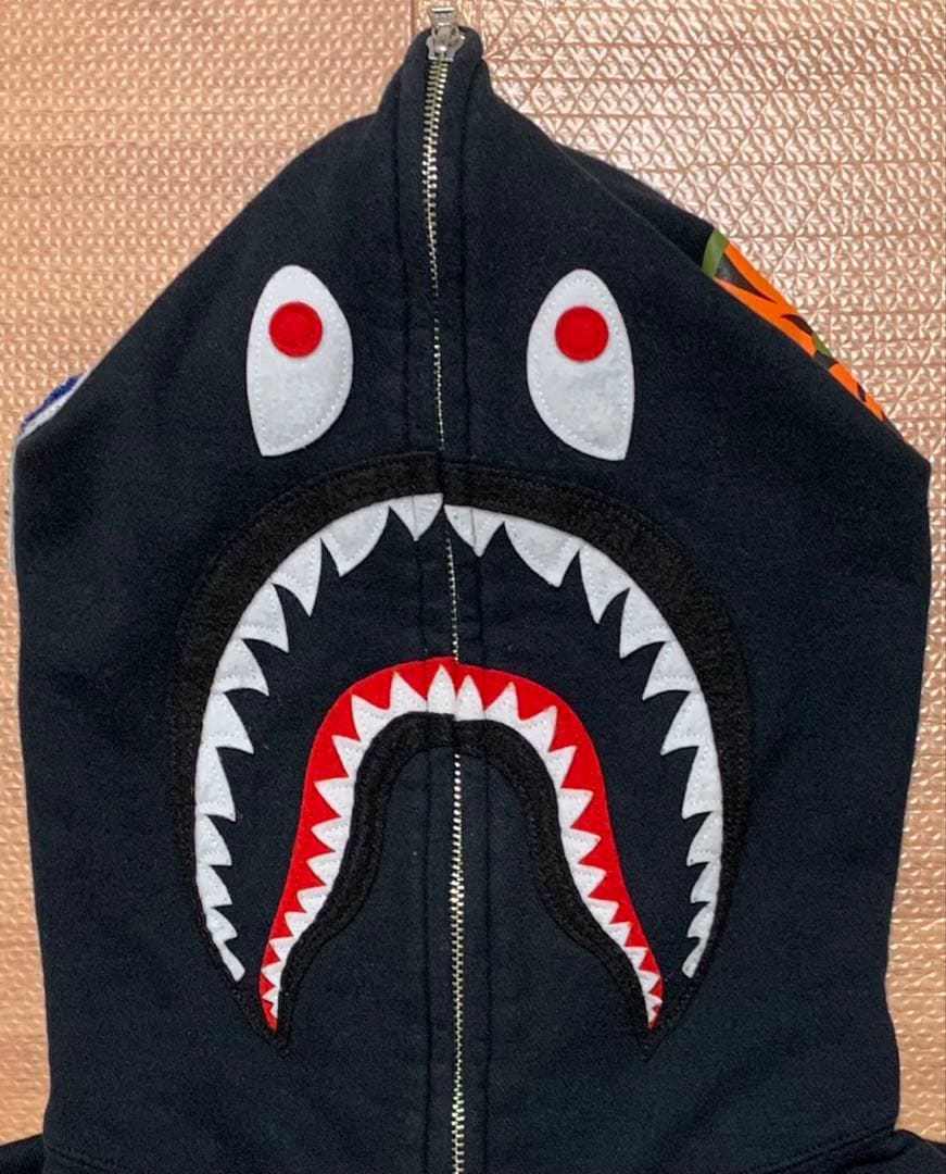 A Bathing Ape Hoodie 2Xl Kaws