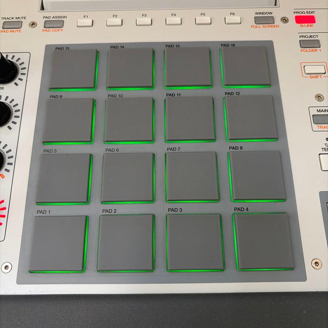 Ahkah Samplers Akai Mpc Renaissance