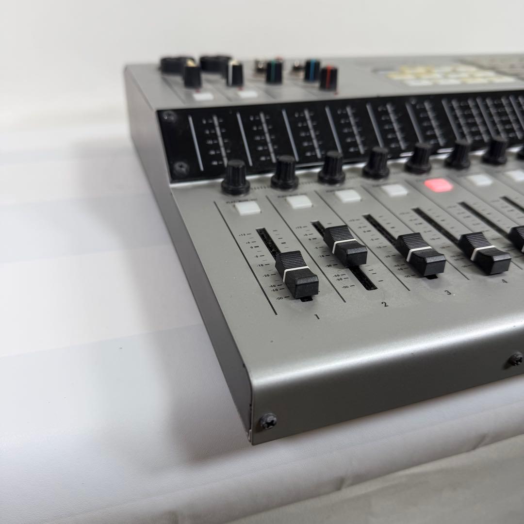 Zoom Multi -Track Recorder Hd8 Hard Disk Recording Studio