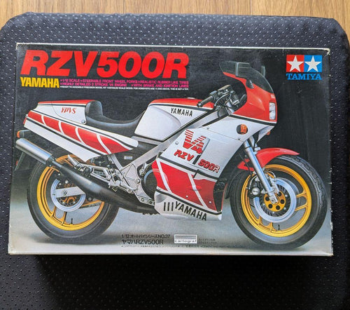 Tamiya Motorcycles 1/12 Rzv500R