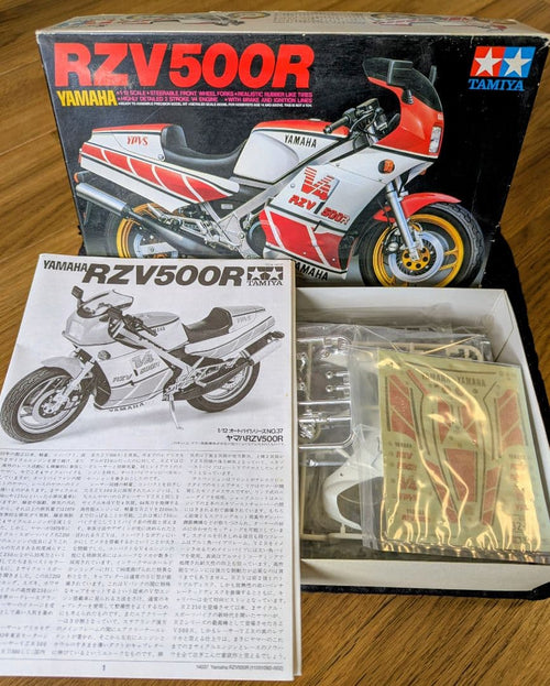 Tamiya Motorcycles 1/12 Rzv500R