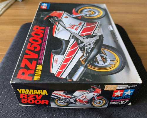 Tamiya Motorcycles 1/12 Rzv500R