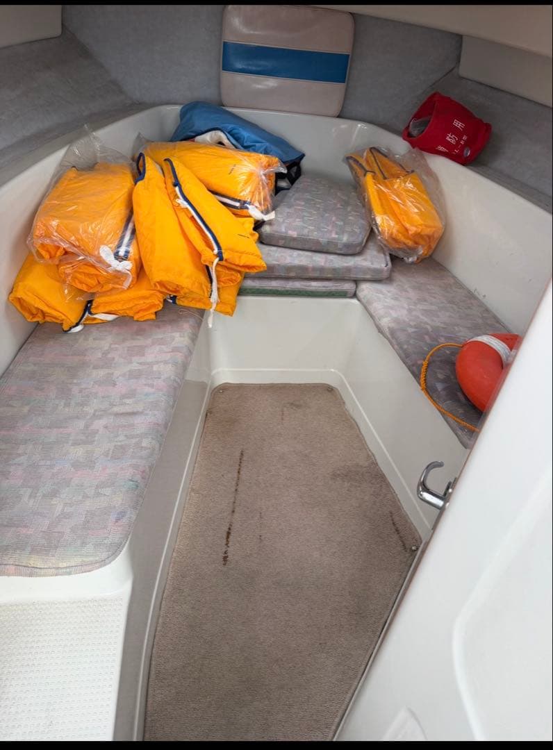 Pleasure Boat Yacht Hull Fr24