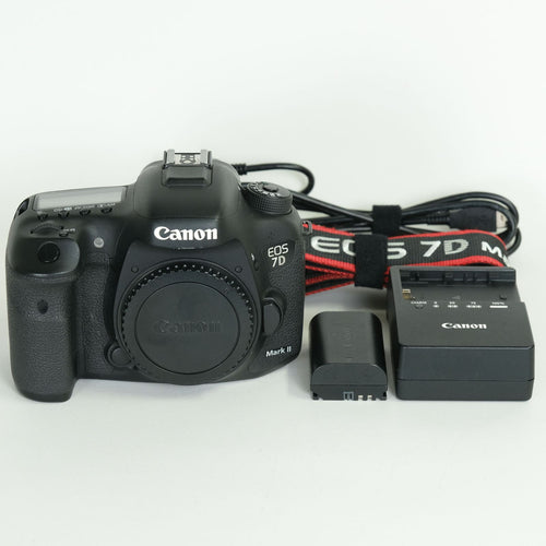 Canon Digital Slr Eos 7D Mark Ii Ef-S