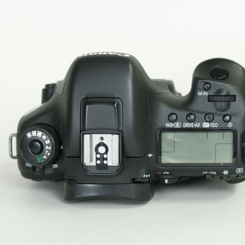 Canon Digital Slr Eos 7D Mark Ii Ef-S