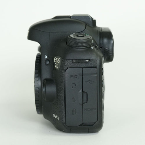 Canon Digital Slr Eos 7D Mark Ii Ef-S