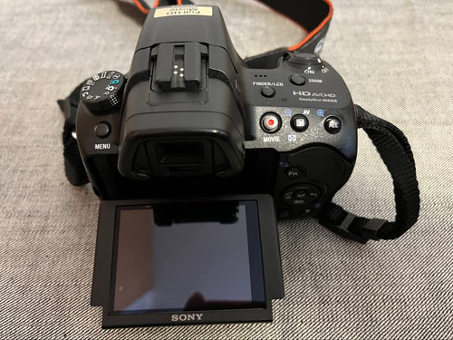 Sony Digital Slrs 37 18-200Mm 4 Sd