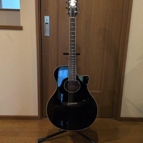 Acoustic Guitar Yamaha Apx600