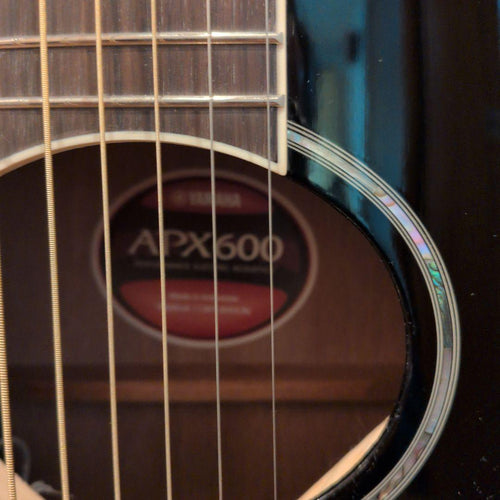 Acoustic Guitar Yamaha Apx600