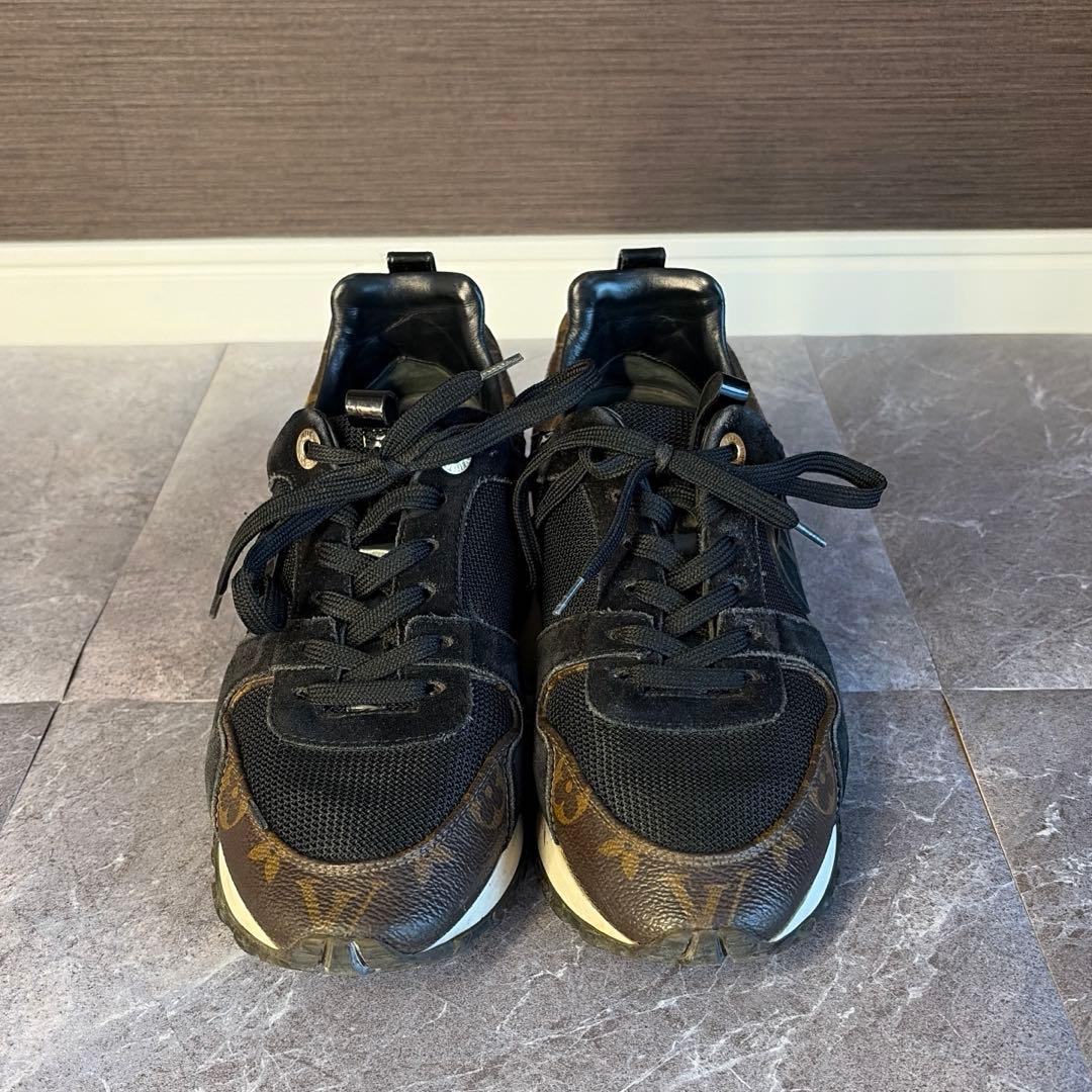 Louis Vuitton Sneakers Lv
