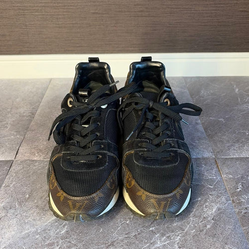 Louis Vuitton Sneakers Lv