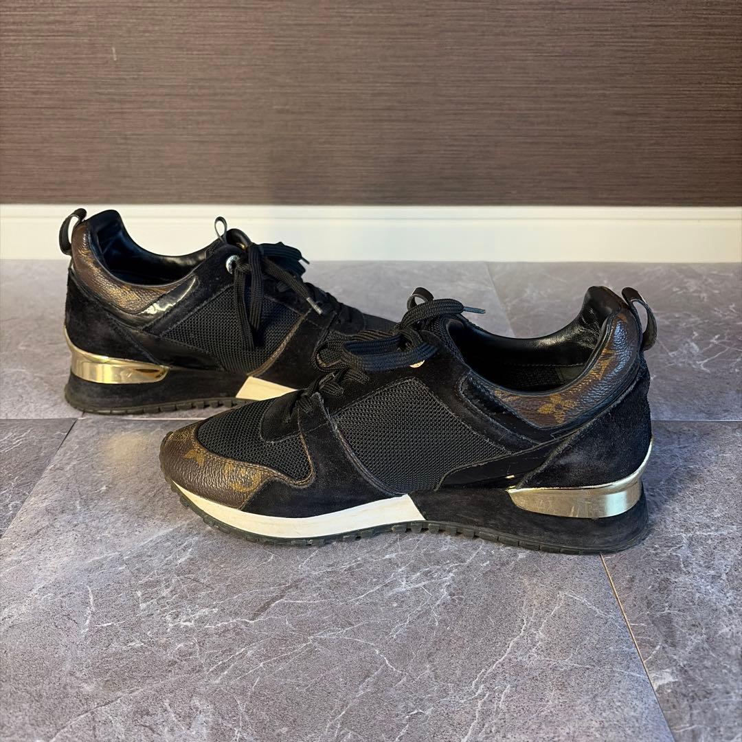 Louis Vuitton Sneakers Lv