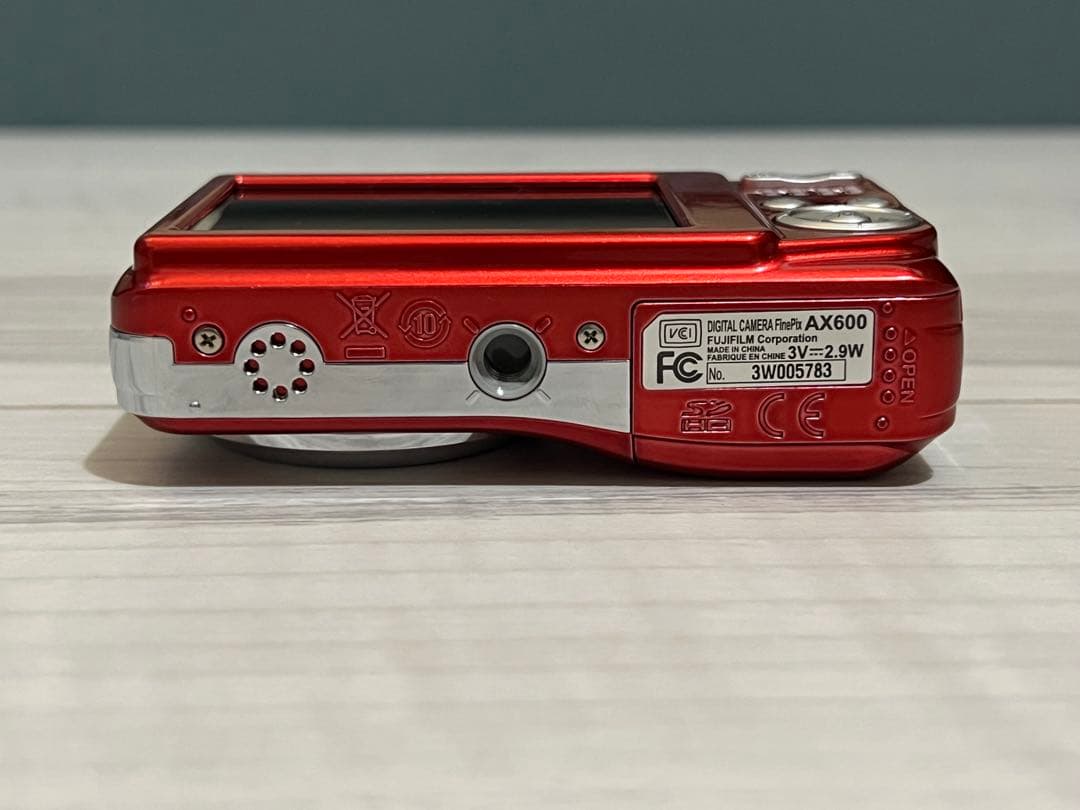 Compact Digital Camera Fujifilm Ax600 Sd