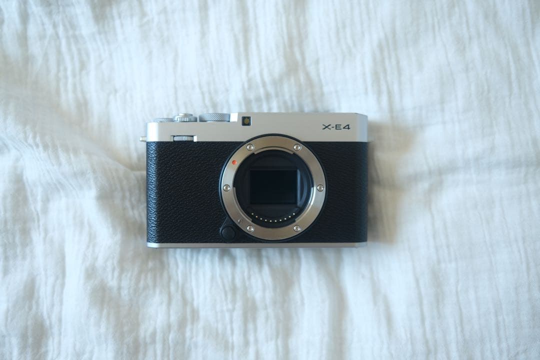 Fujifilm Mirrorless Interchangeable Lips X-E4